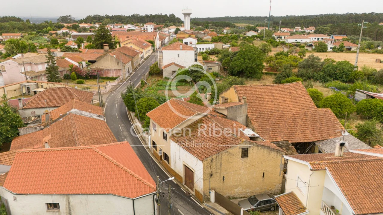 Moradia T4 para Venda em Tamengos, Aguim e Óis do Bairro Foto 28
