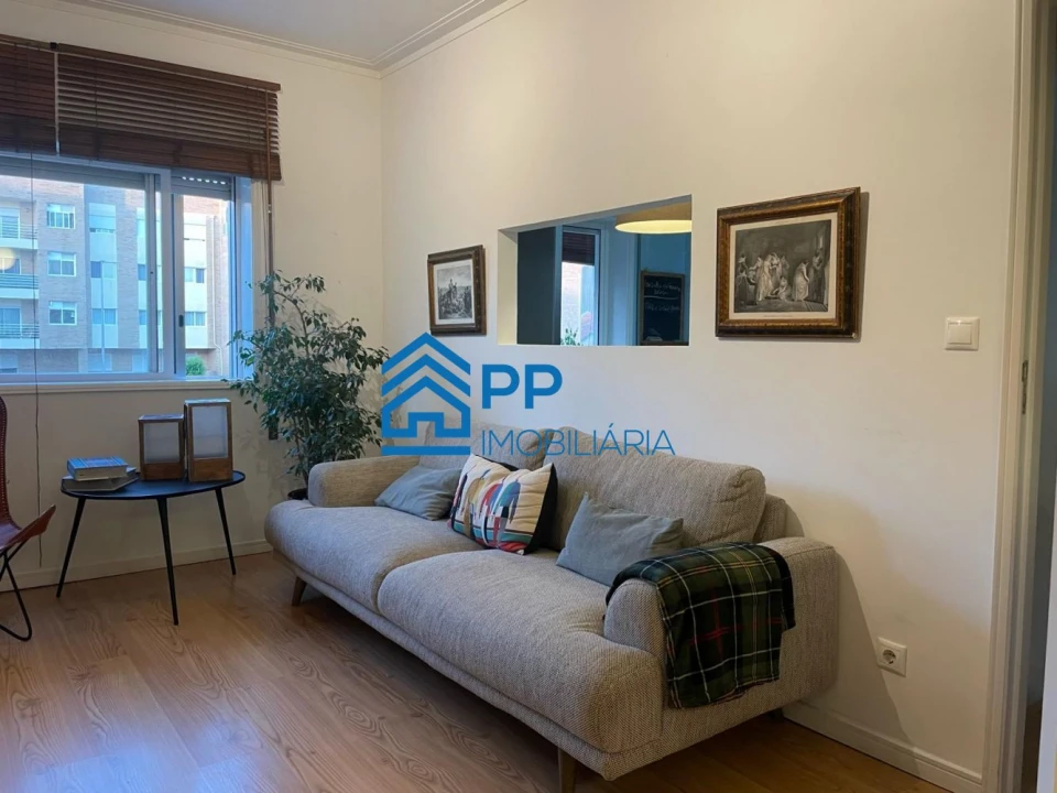 Apartamento T2 para Venda em Ramalde Foto 3