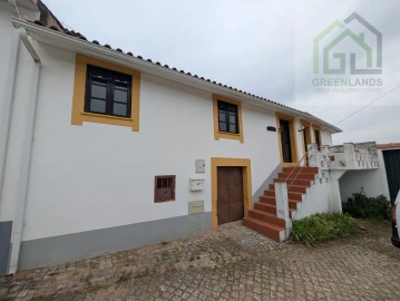 Moradia T3 para Venda em São Martinho da Cortiça