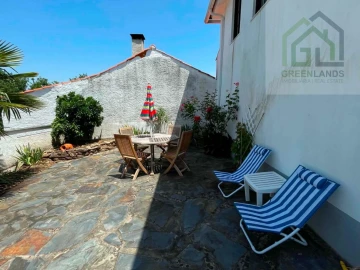 Moradia T3 para Venda em São Martinho da Cortiça
