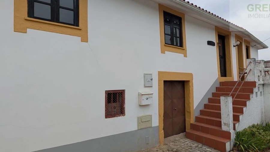 Moradia T3 para Venda em São Martinho da Cortiça