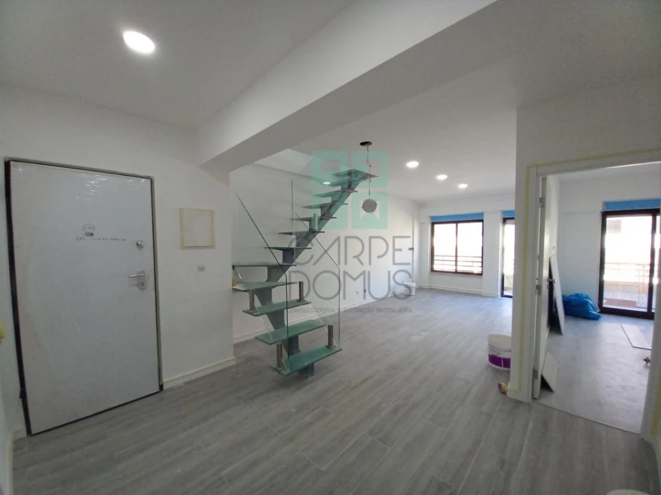 Apartamento T3 para Venda em Costa da Caparica Foto 3