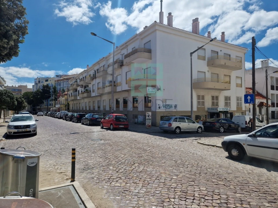 Apartamento T3 para Venda em Costa da Caparica Foto 7