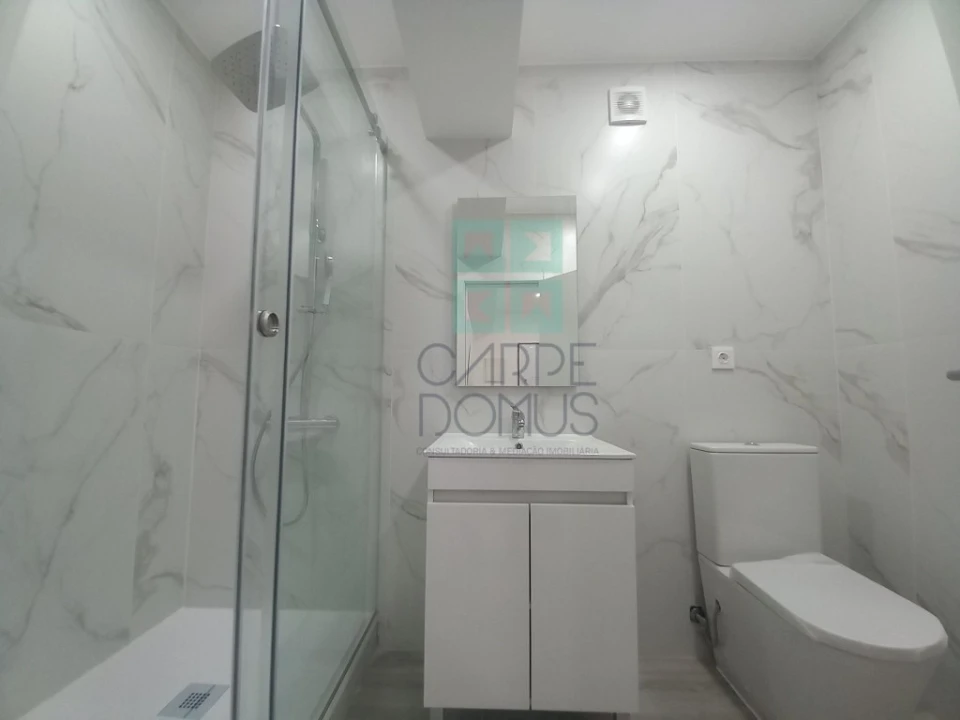 Apartamento T3 para Venda em Costa da Caparica Foto 19