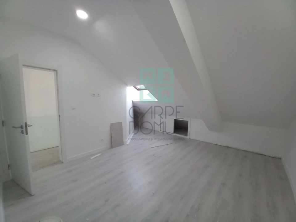 Apartamento T3 para Venda em Costa da Caparica Foto 29