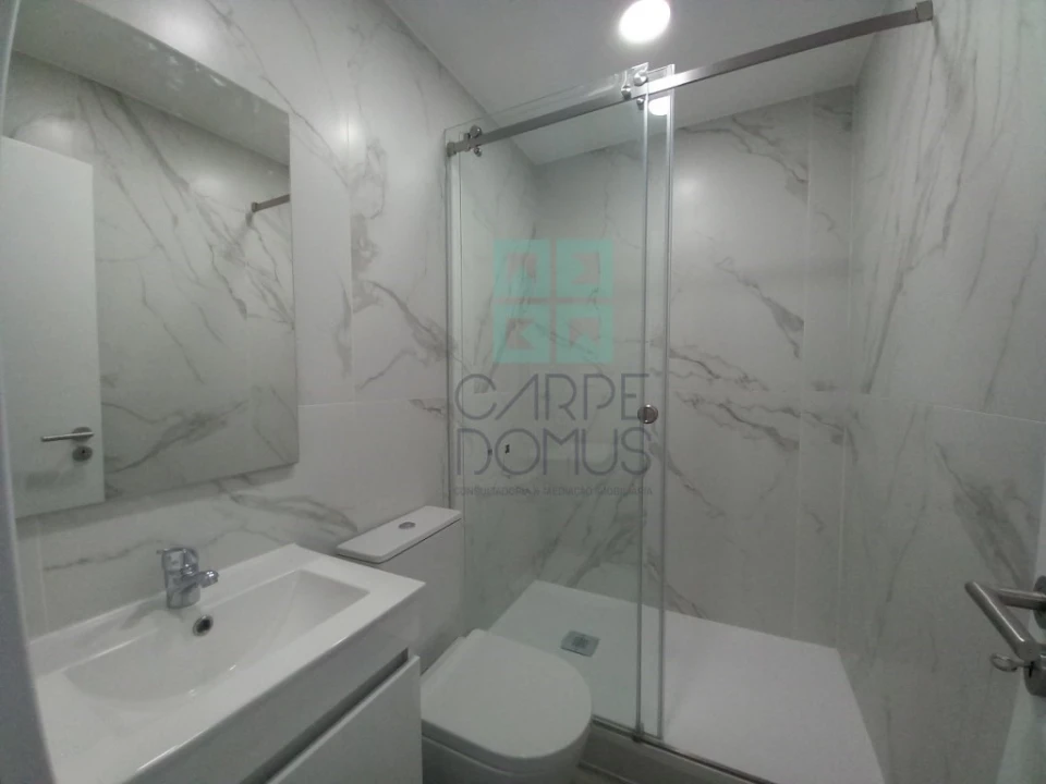 Apartamento T3 para Venda em Costa da Caparica Foto 33