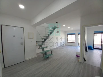 Apartamento T3 para Venda em Costa da Caparica