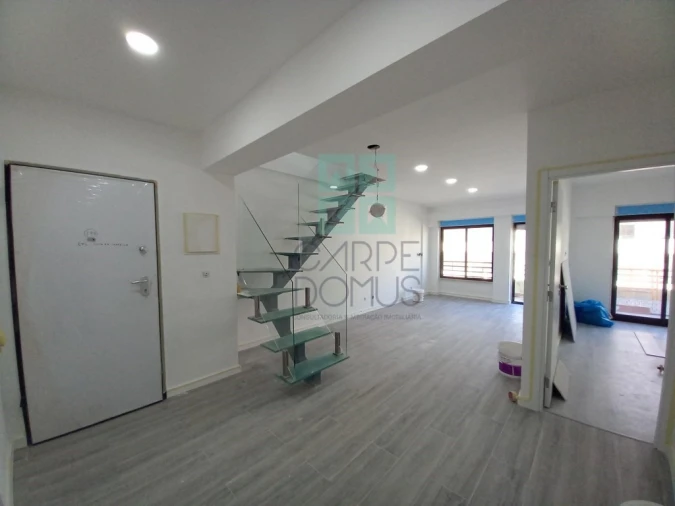 Apartamento T3 para Venda em Costa da Caparica Foto 3