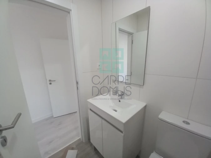 Apartamento T3 para Venda em Costa da Caparica Foto 24