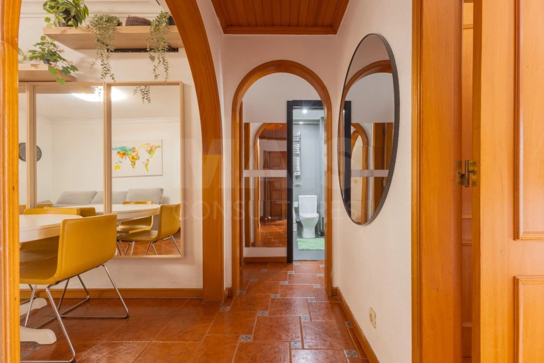 Apartamento T2 para Venda em São Domingos de Rana Foto 6