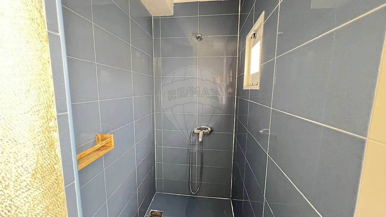 Apartamento T2 para Arrendamento em Misericórdia Foto 14