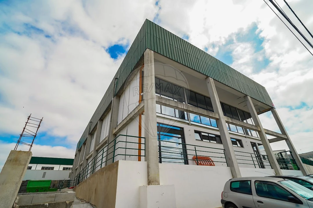 Armazém para Venda em Romeira e Várzea Foto 2