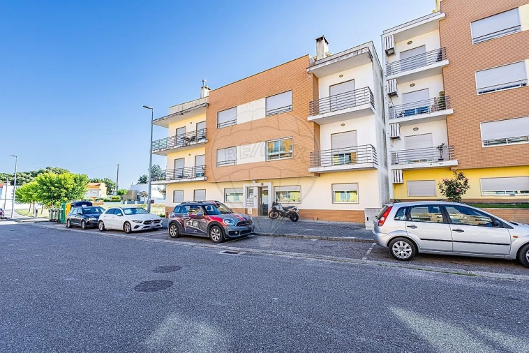 Apartamento T2 para Venda em Cartaxo e Vale da Pinta Foto 2