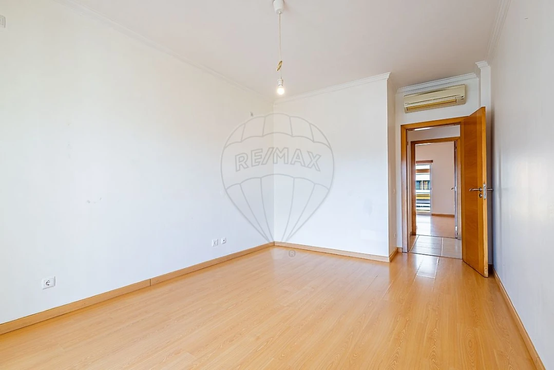 Apartamento T2 para Venda em Cartaxo e Vale da Pinta Foto 35