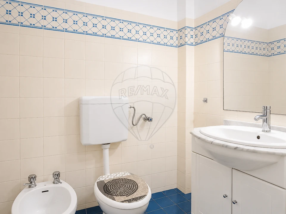 Apartamento T3 para Venda em Vila Franca de Xira Foto 9