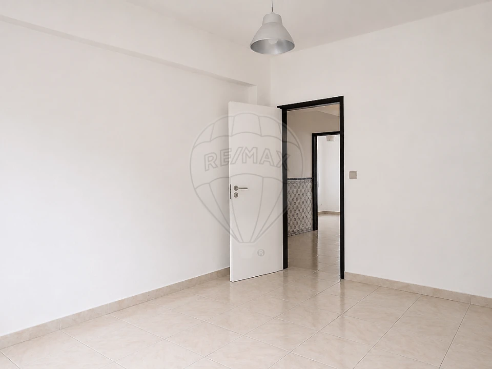 Apartamento T3 para Venda em Vila Franca de Xira Foto 6