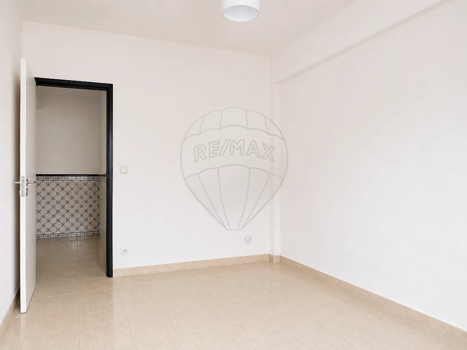Apartamento T3 para Venda em Vila Franca de Xira Foto 11
