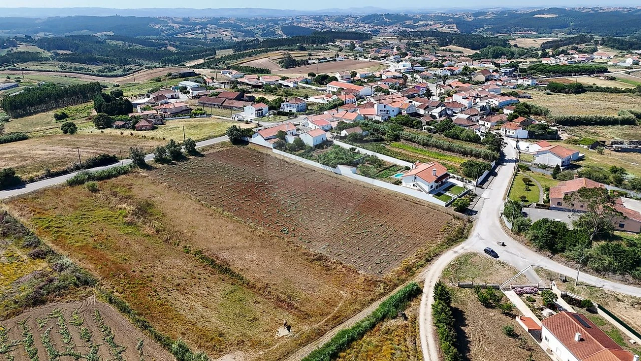 Terreno para Venda em Miragaia e Marteleira Foto 6