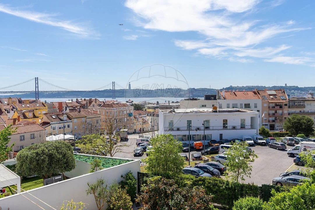 Apartamento T2 para Arrendamento em Ajuda Foto 26
