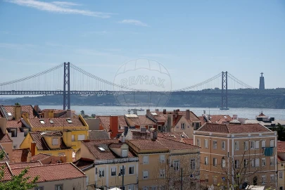 Apartamento T2 para Arrendamento em Ajuda