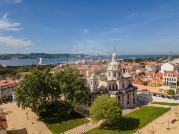 Apartamento T2 para Arrendamento em Ajuda