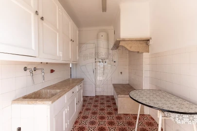 Apartamento T2 para Arrendamento em Ajuda