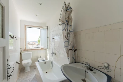 Apartamento T2 para Arrendamento em Ajuda