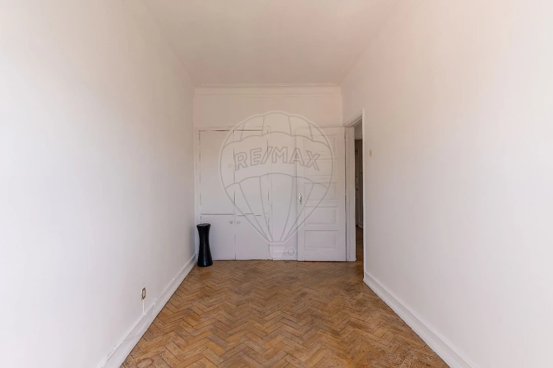 Apartamento T2 para Arrendamento em Ajuda Foto 27