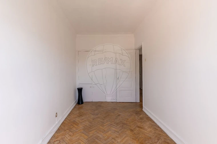 Apartamento T2 para Arrendamento em Ajuda Foto 27