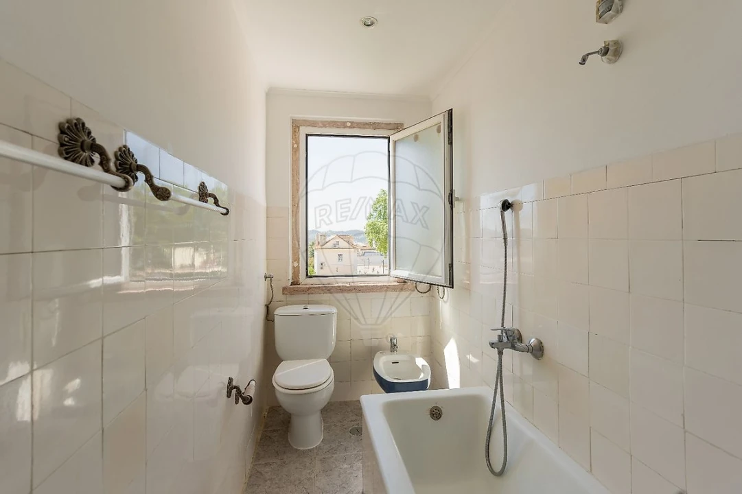 Apartamento T2 para Arrendamento em Ajuda Foto 25