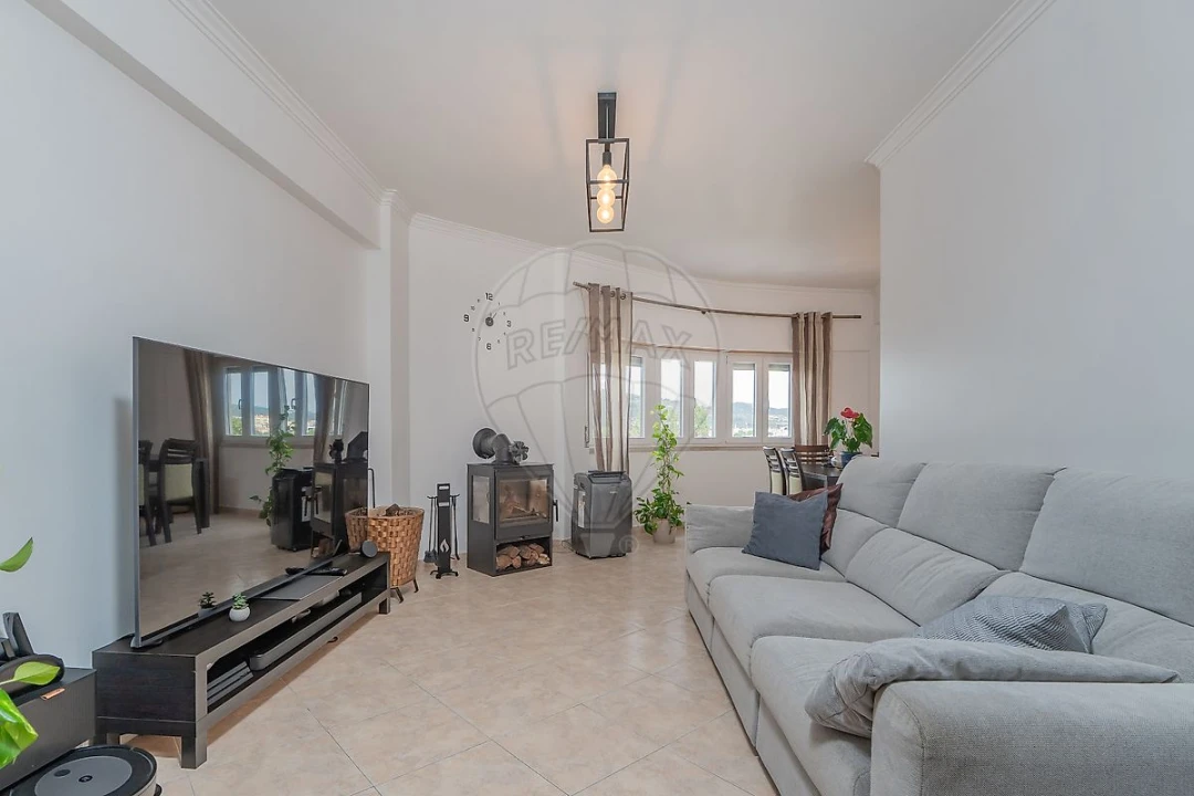 Apartamento T3 para Venda em Loures Foto 1
