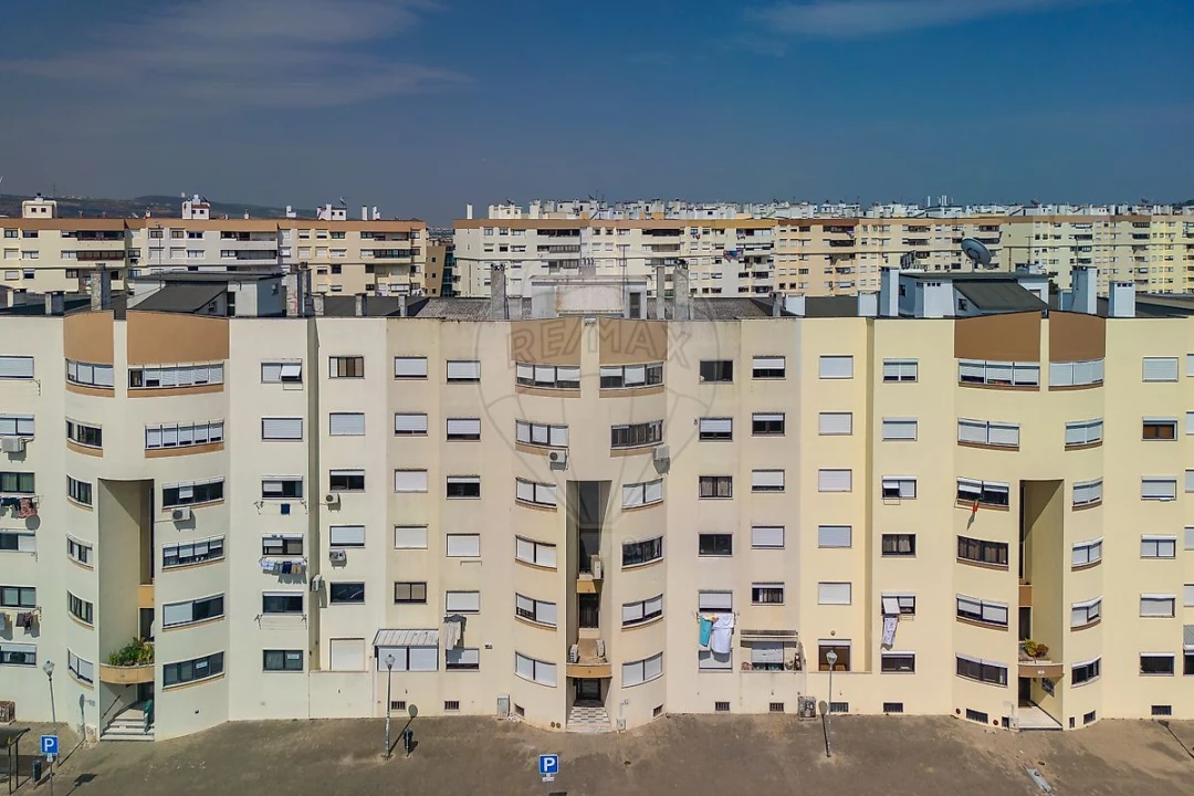 Apartamento T3 para Venda em Loures Foto 32