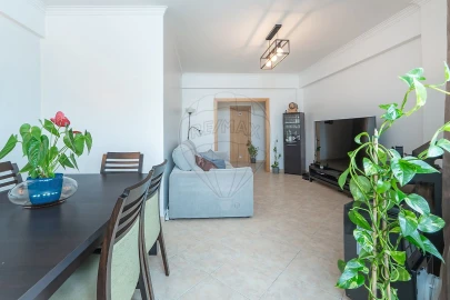 Apartamento T3 para Venda em Loures