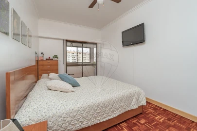 Apartamento T3 para Venda em Loures