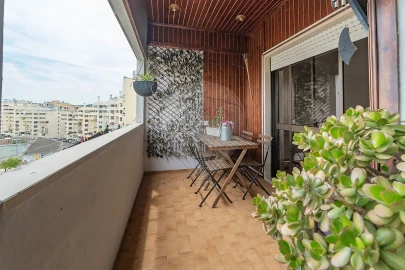 Apartamento T3 para Venda em Loures