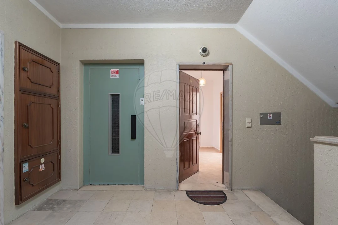 Apartamento T3 para Venda em Loures Foto 27