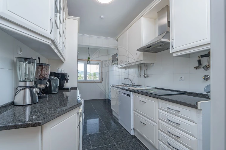 Apartamento T3 para Venda em Loures Foto 4