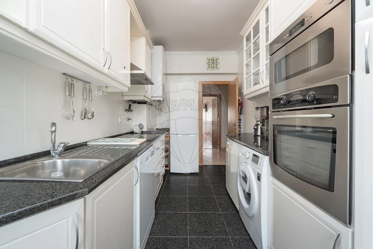 Apartamento T3 para Venda em Loures Foto 6