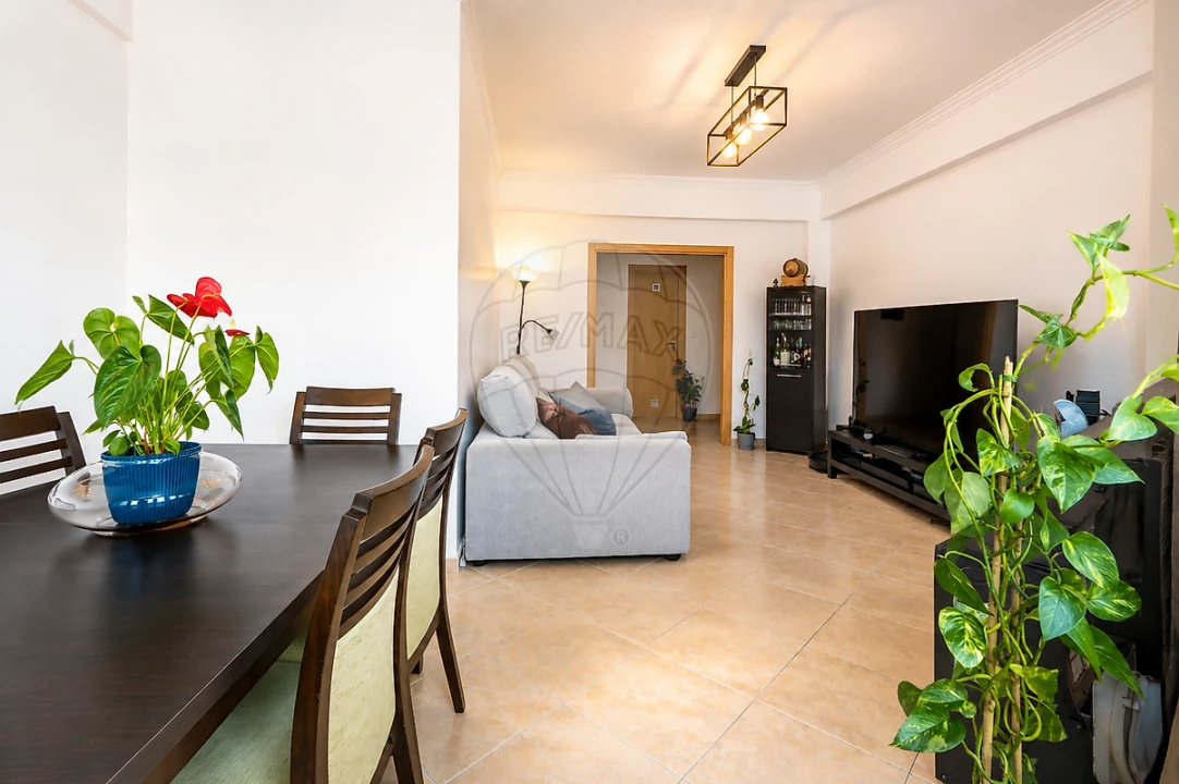 Apartamento T3 para Venda em Loures Foto 1