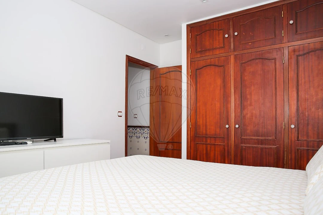 Apartamento T2 para Venda em Carregado e Cadafais Foto 21