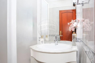 Apartamento T2 para Venda em Carregado e Cadafais