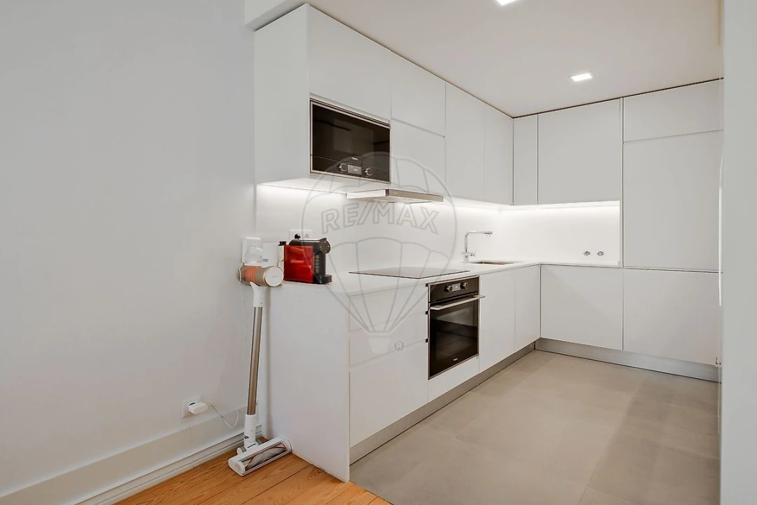 Apartamento T3 para Venda em Arroios Foto 9