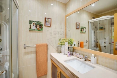 Apartamento T2 para Venda em Alverca do Ribatejo e Sobralinho