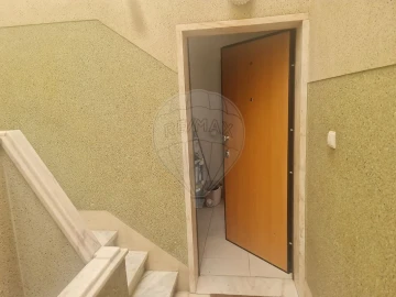 Apartamento T3 para Venda em Póvoa de Santa Iria e Forte da Casa
