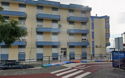 Apartamento T3 para Venda em Póvoa de Santa Iria e Forte da Casa