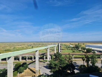Apartamento T3 para Venda em Póvoa de Santa Iria e Forte da Casa