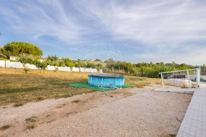 Moradia T2 para Venda em Abrigada e Cabanas de Torres