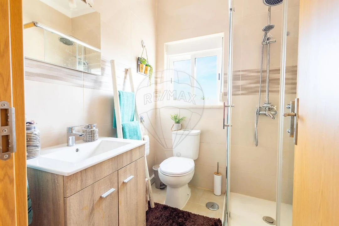 Moradia T2 para Venda em Abrigada e Cabanas de Torres Foto 15