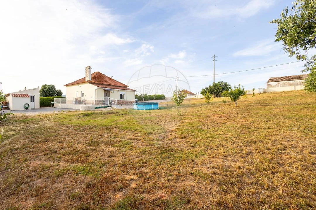 Moradia T2 para Venda em Abrigada e Cabanas de Torres Foto 13