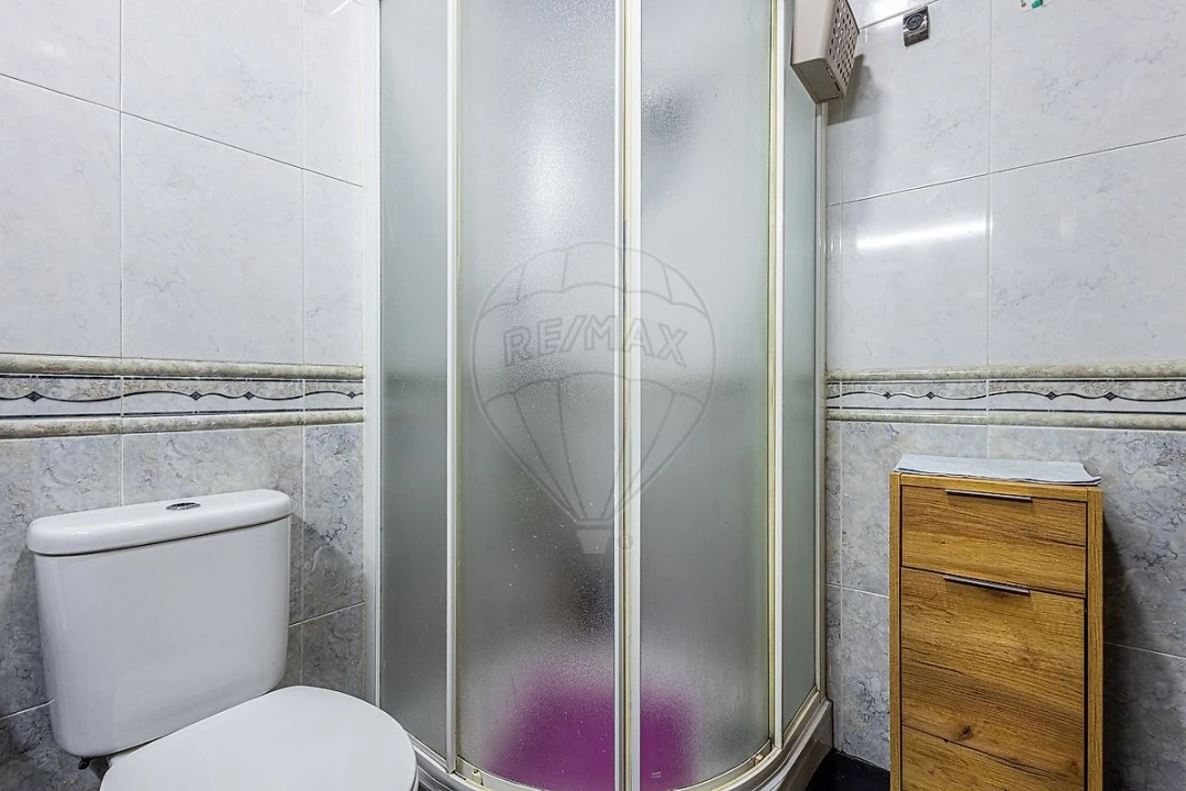 Apartamento T2 para Venda em Queluz e Belas Foto 24